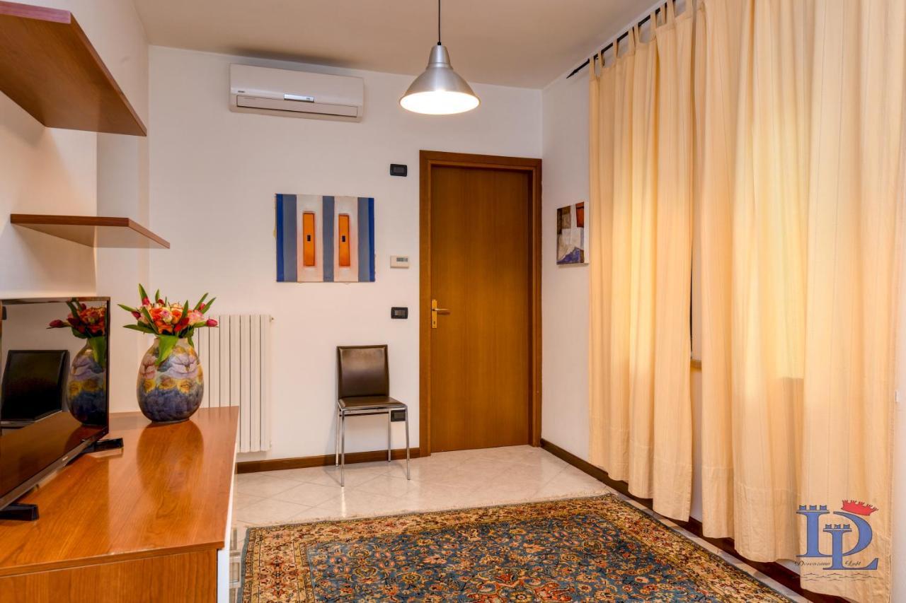 Desenzanoloft Blue Lake Star Apartment Desenzano del Garda Ngoại thất bức ảnh