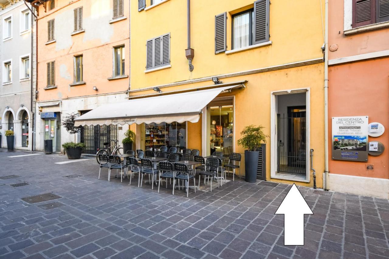 Desenzanoloft Blue Lake Star Apartment Desenzano del Garda Ngoại thất bức ảnh