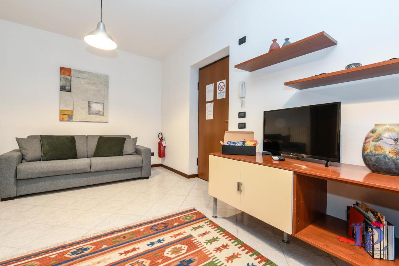 Desenzanoloft Blue Lake Star Apartment Desenzano del Garda Ngoại thất bức ảnh