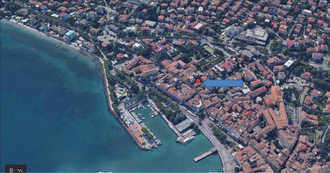 Desenzanoloft Blue Lake Star Apartment Desenzano del Garda Ngoại thất bức ảnh